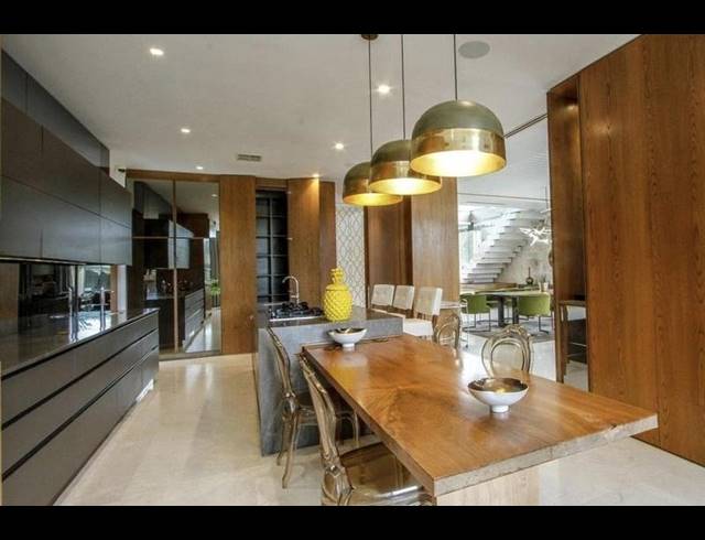4 BEDROOM HOUSE FOR SALE IN UMHLANGA RIDGE